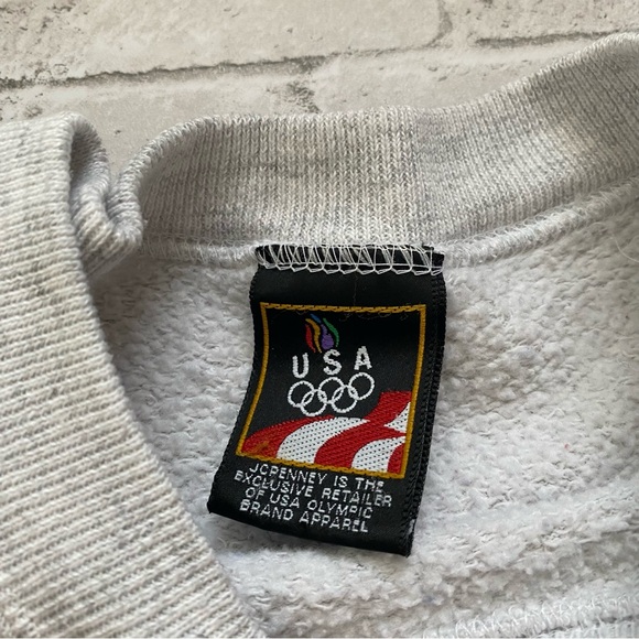 Vintage 1990s USA Olympics Embroidered JCPenney Gray Crewneck Sweater - Picture 3 of 6